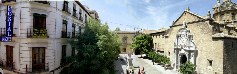 Oyo Fonda Sanchez Hotel Granada Buitenkant foto