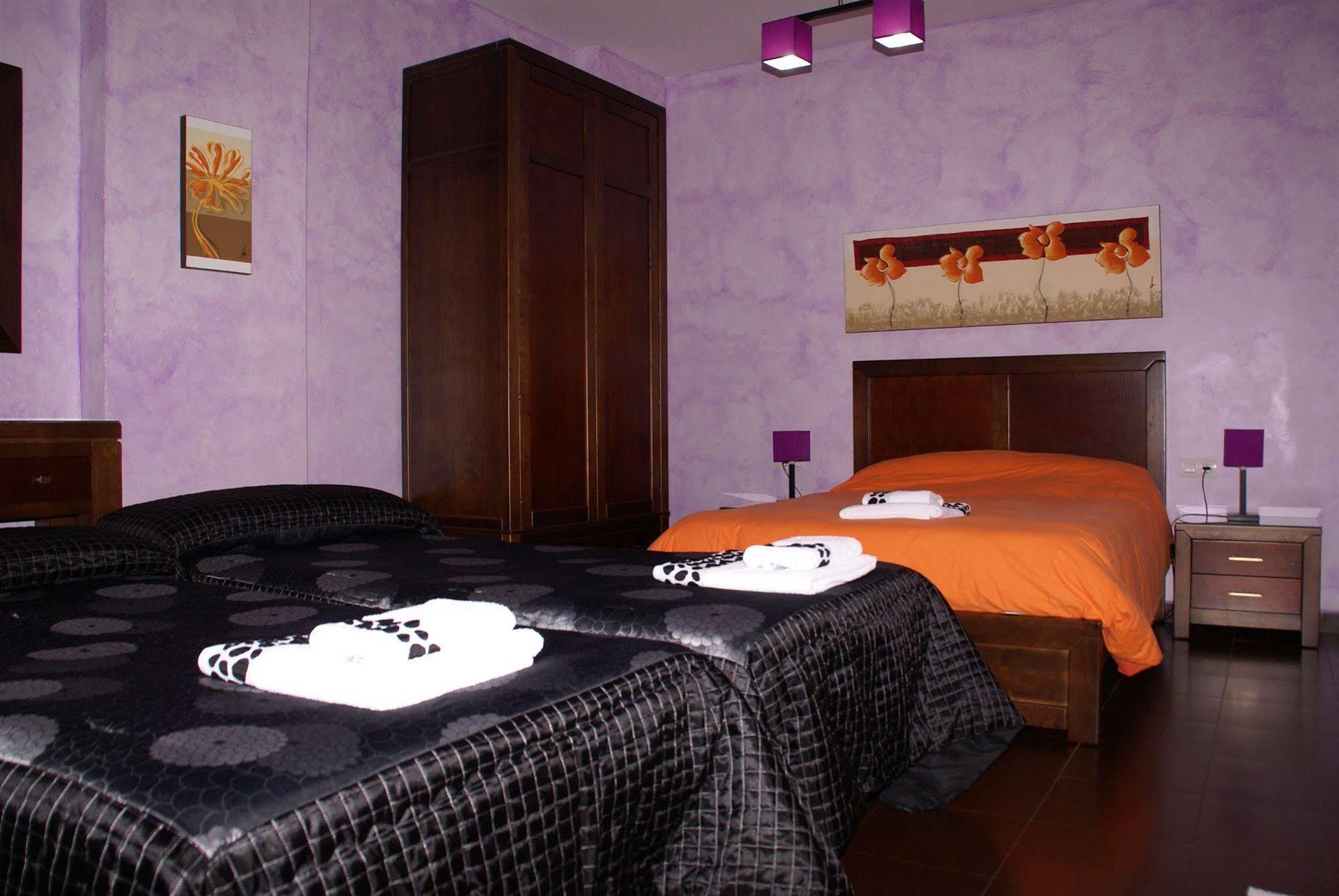 Oyo Fonda Sanchez Hotel Granada Buitenkant foto