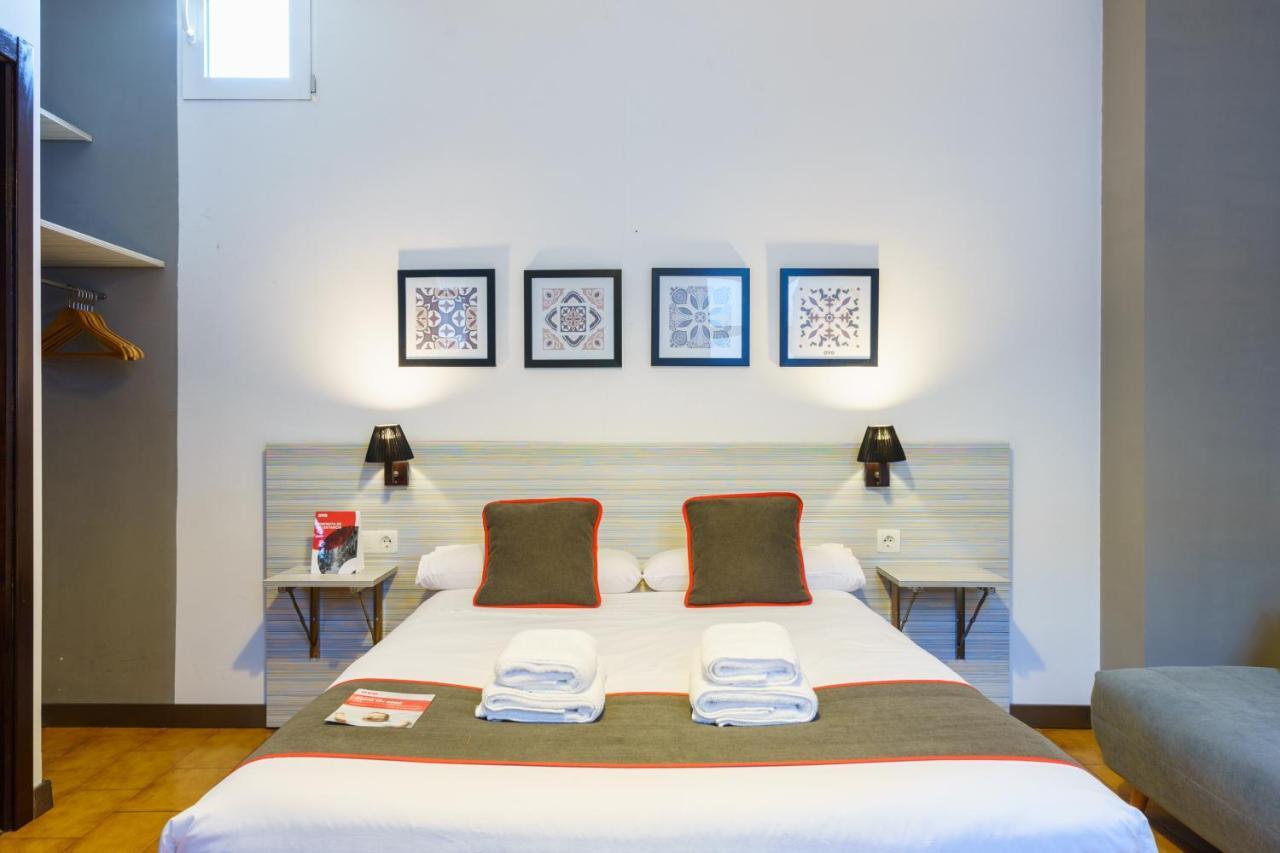 Oyo Fonda Sanchez Hotel Granada Buitenkant foto